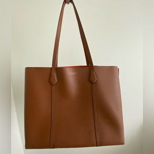 ✨ SOLD ✨ Tory Burch Perry Tote Bag